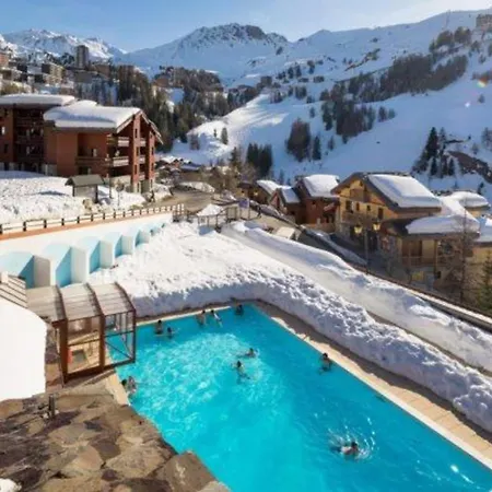 شقة With Garden In *